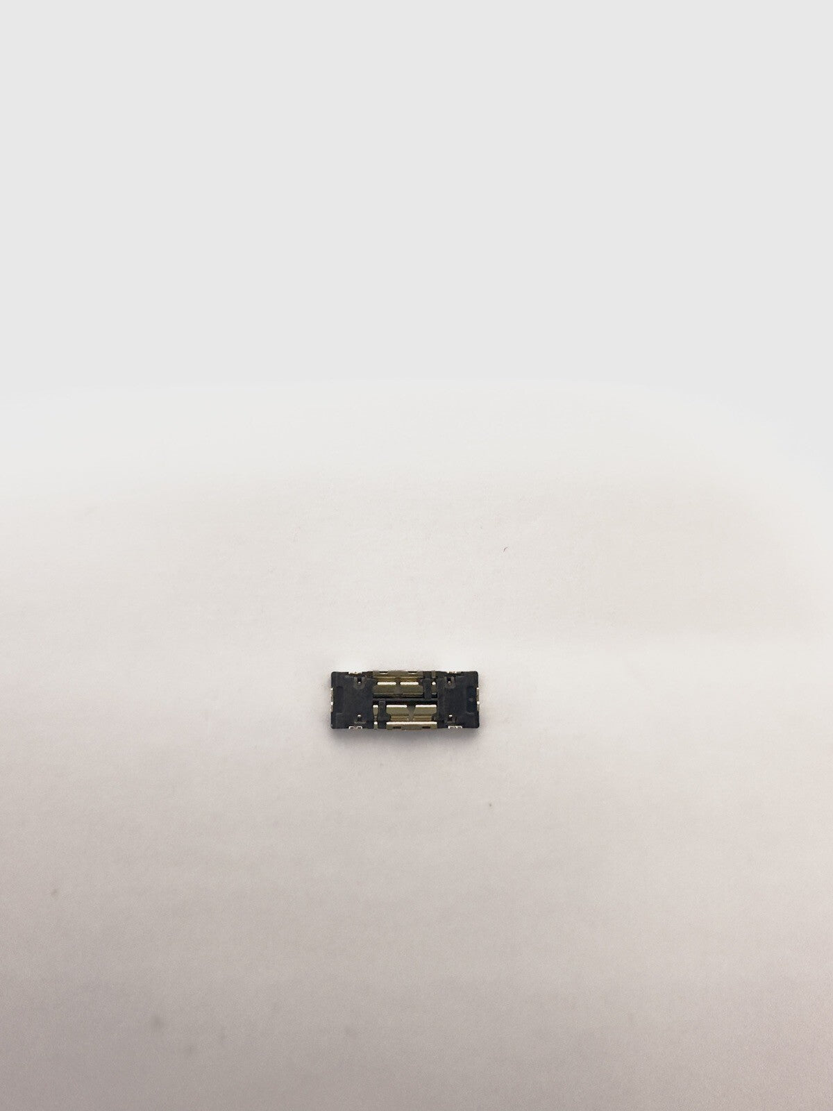 Apple iPhone 8, XR, X, XS, XS Max, 11 Pro and 11 Pro Max Battery FPC Connector - FIXgenie