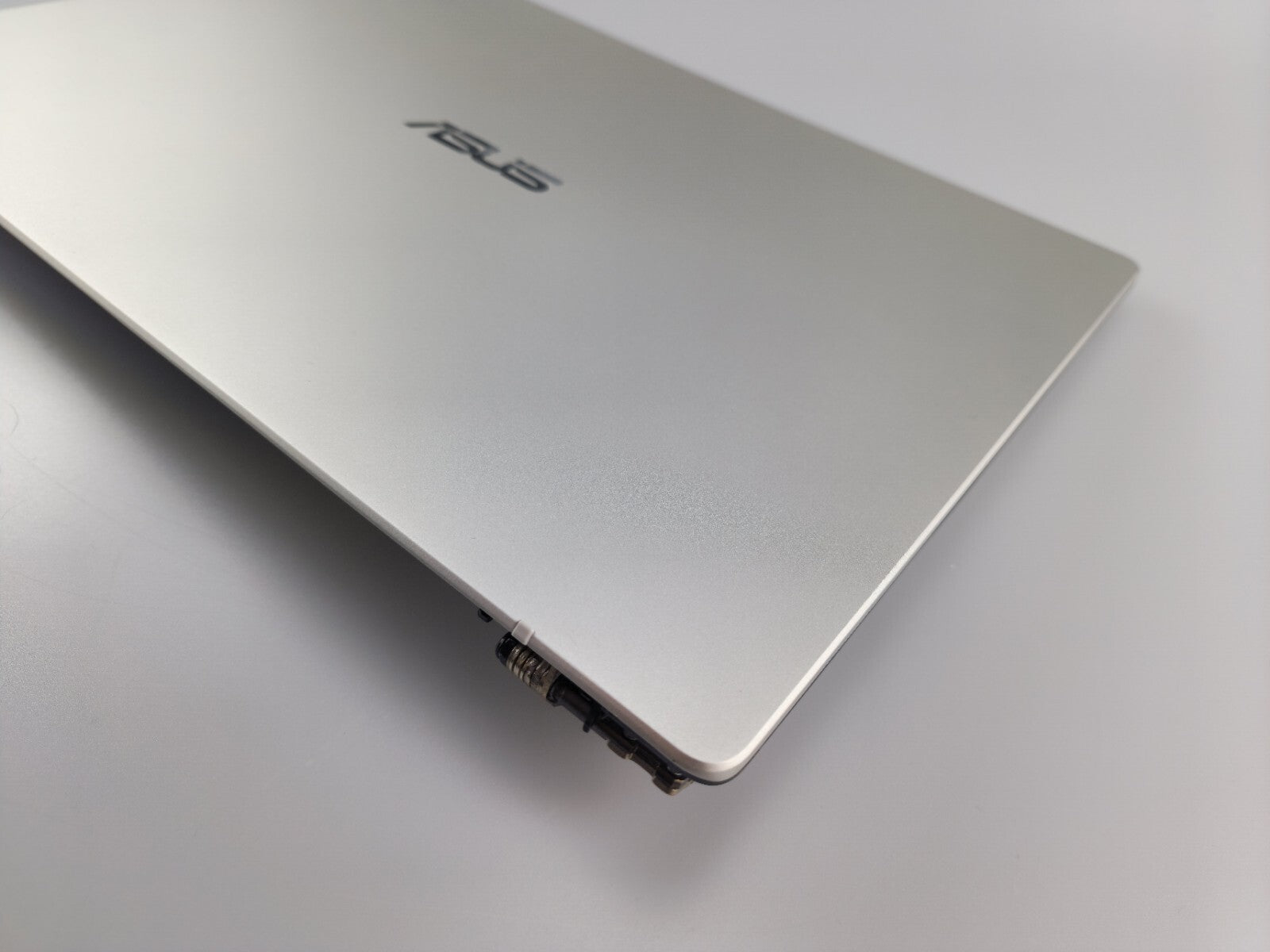 Asus Chromebook C523N 15.6" Genuine LCD Back Cover Top Case Touch 13N1 - 5RA0221 - FIXgenie