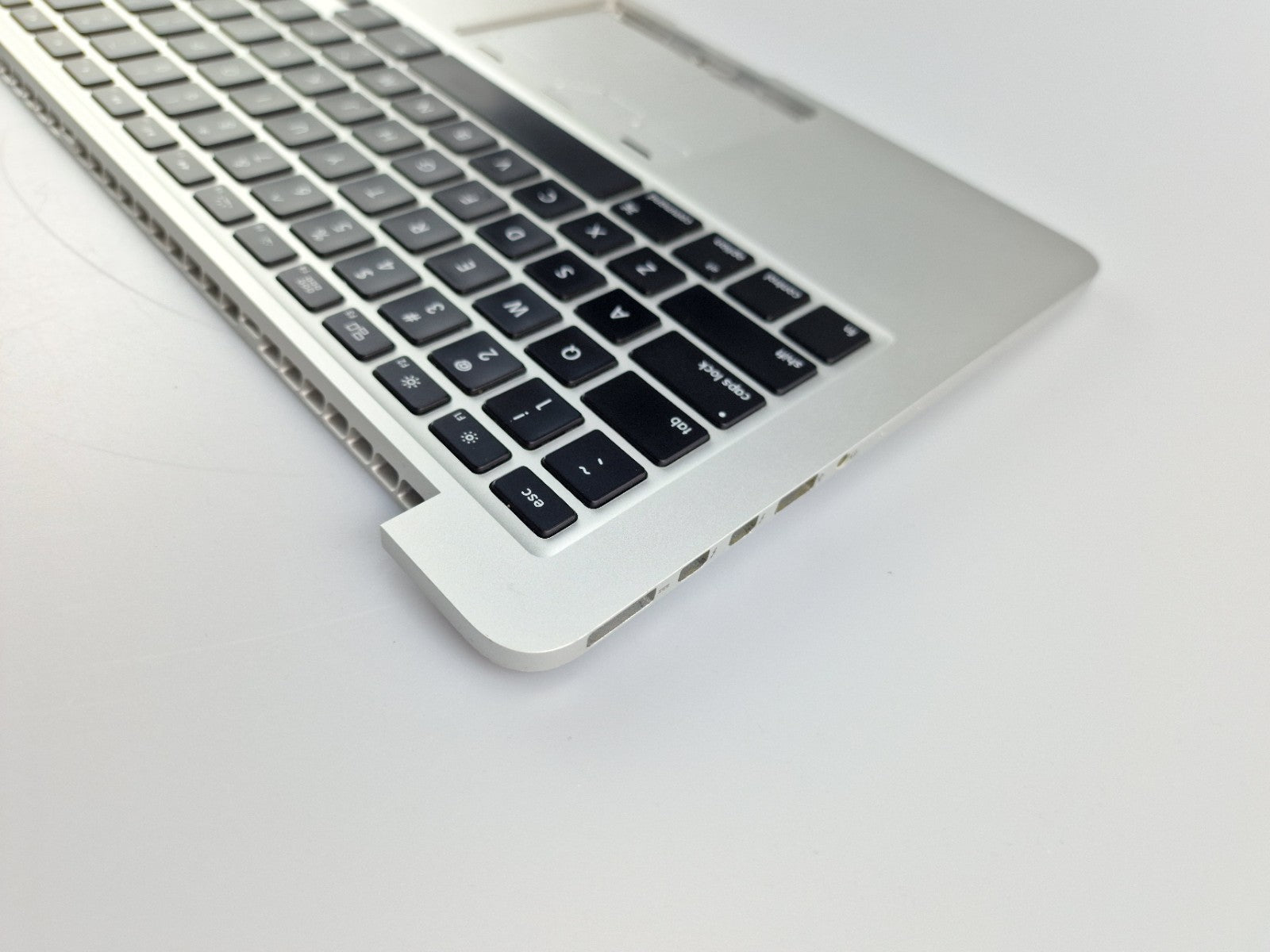 Genuine MacBook Pro A1425 2012 - 2013 Palmrest US Keyboard w/Battery - FIXgenie