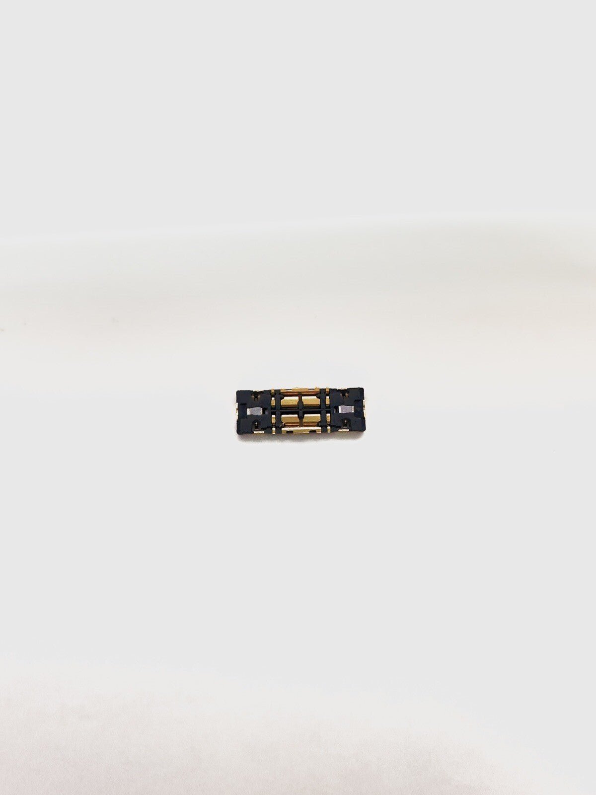 Apple iPhone 14, 14Plus, 14 Pro, 14 Pro Max Battery FPC Connector - FIXgenie