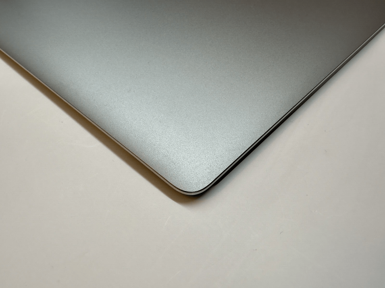Genuine Dell XPS 15 9550 Screen Lid Rear Cover A Shell J83X5 0J83X5 Grey - FIXgenie