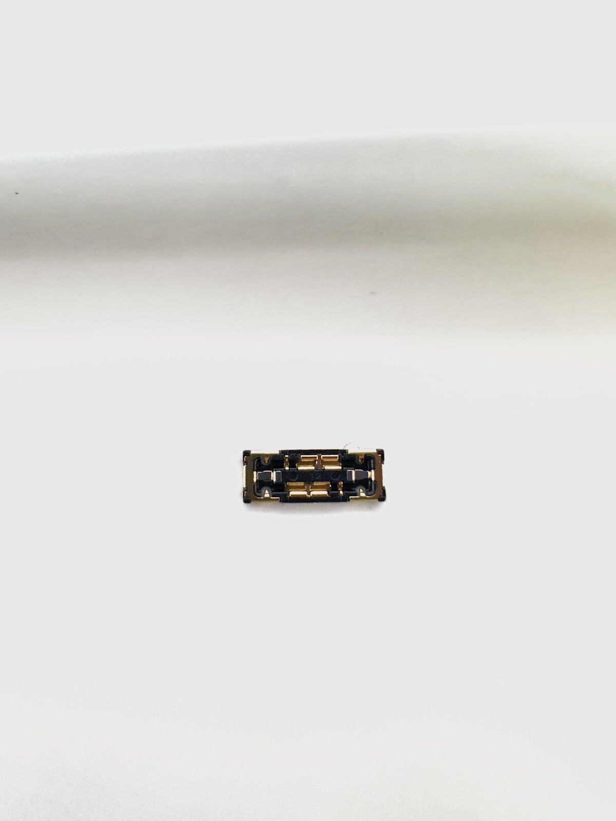 Apple iPhone 12, 12 Mini, 12 Pro Battery FPC Connector - FIXgenie